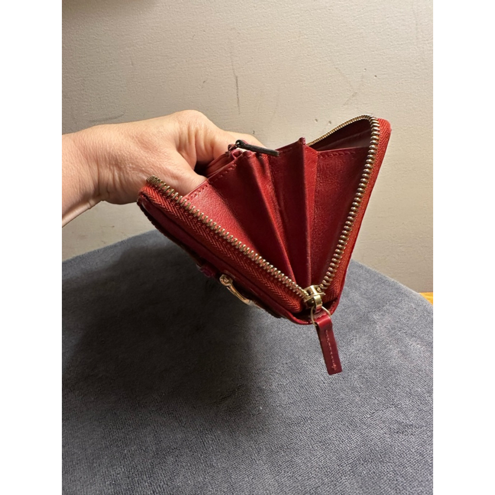 Gucci Red Patent Leather Long Zip Wallet w/ Horsebit Detail - Picture 7 of 16